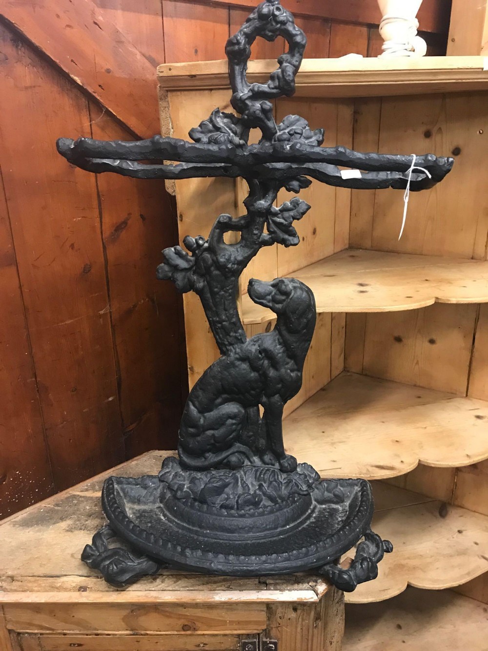 BLACK CAST IRON UMBRELLA STAND DEPICTING A DOG