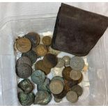 TUB OF MIXED FOREIGN & BRITISH COINAGE & A PURSE CONTAINING MELTED COI