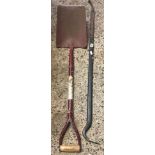 RED METAL HANDLES SHOVEL & A NEW 4FT LONG WRECKING BAR