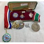 WVS MEDAL IN BOX & OTHER PIN BADGES INCL; NORMANDIE 2004 BROOCH
