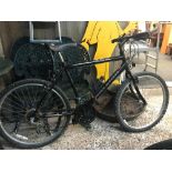 BLACK RALEIGH US DESIGN OGRE /15 OFF ROAD BIKE