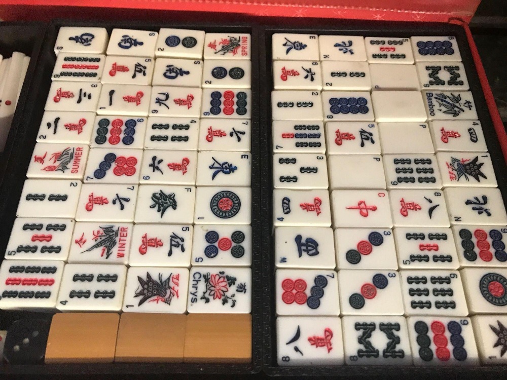 CASED SET OF MAHJONG - Image 2 of 2