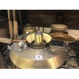 SHELF WITH MISC BRASS WARE INCL; A BRASS CEILING LIGHT, OIL LAMP BODIES & OTHER BRASS WARE