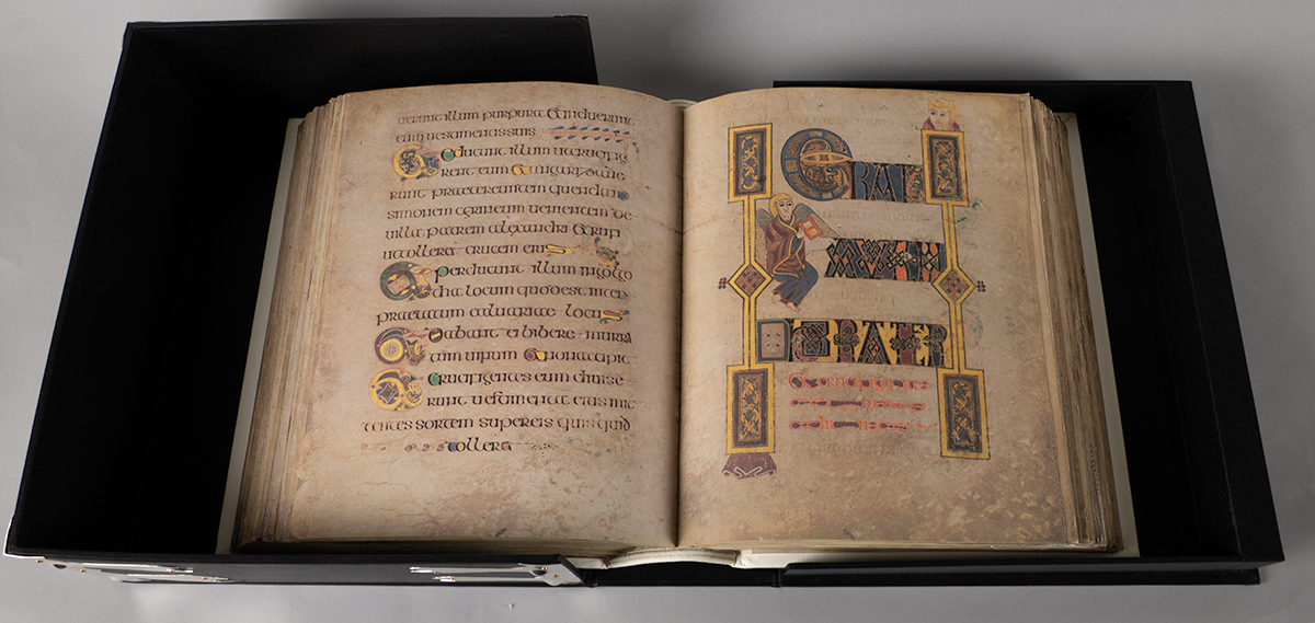 The Book of Kells. A special facsimile. Faksimile Verlag, Luzern, 1990. The Book of Kells, the - Image 2 of 4