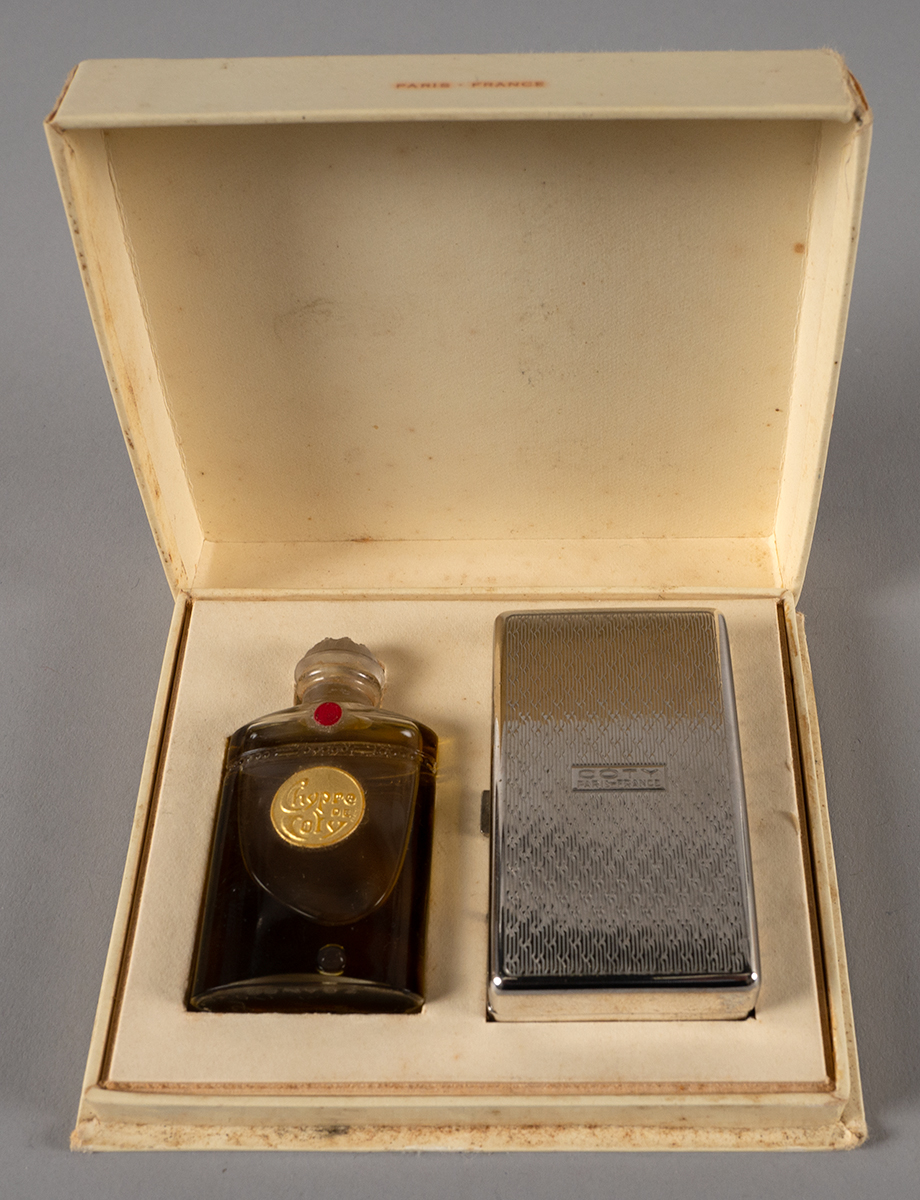 Vintage Coty perfume - Chypre de Coty in presentation box with metal case. "Coty ses Parfums en Étui - Image 2 of 3