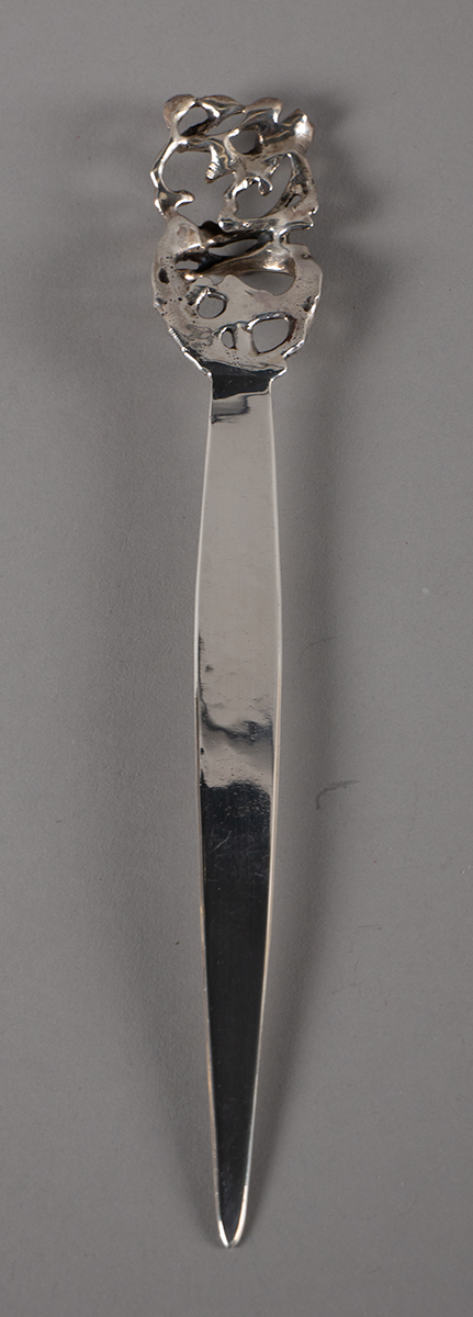 Pádraig Ó Mathúna (1925-2019) IRISH SILVER KNIFE OR LETTER OPENER 2011 Heavy double motif handle,