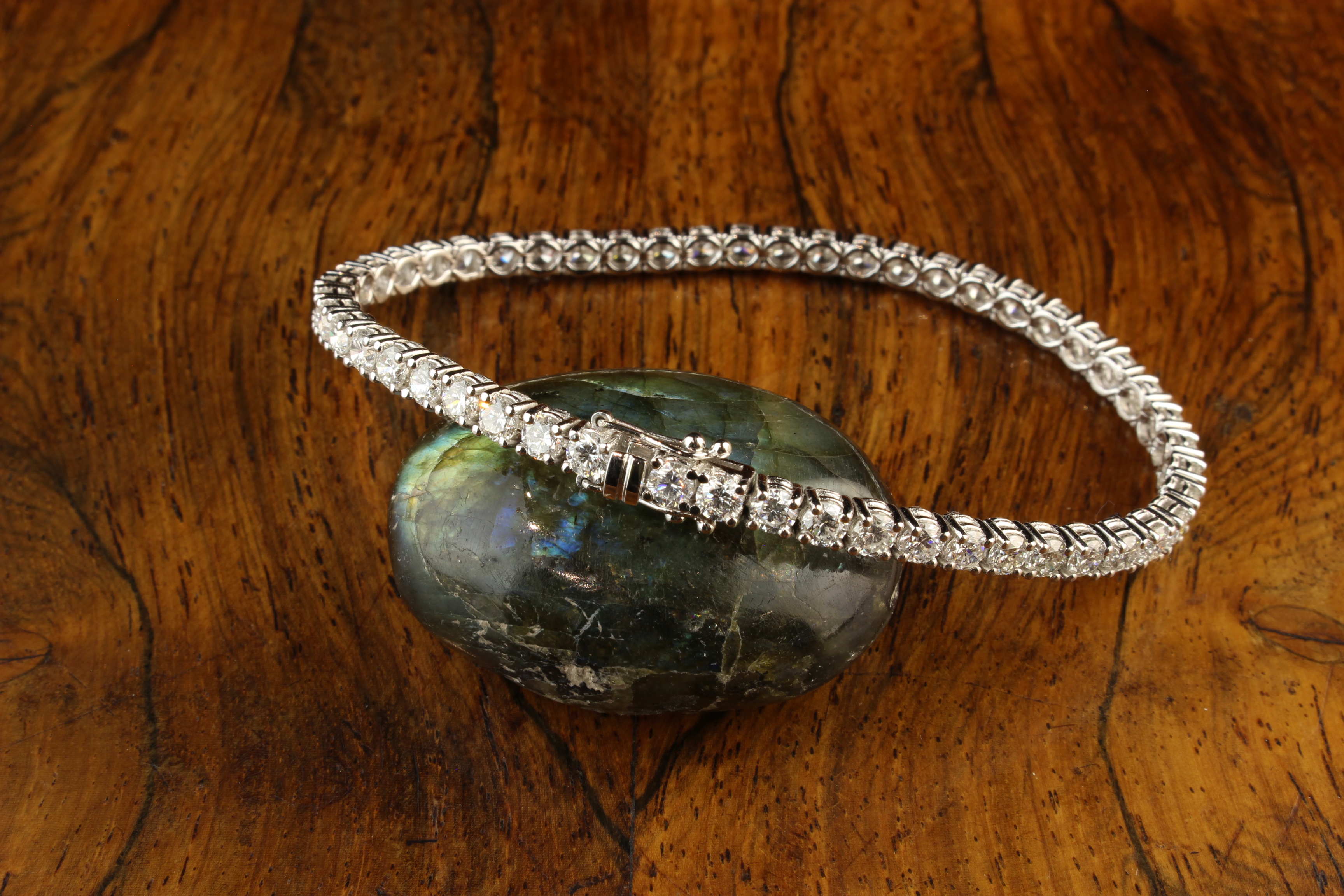 A Fine Diamond Bracelet composed of a chain of 51 round brilliant cut stones, total weight 7.