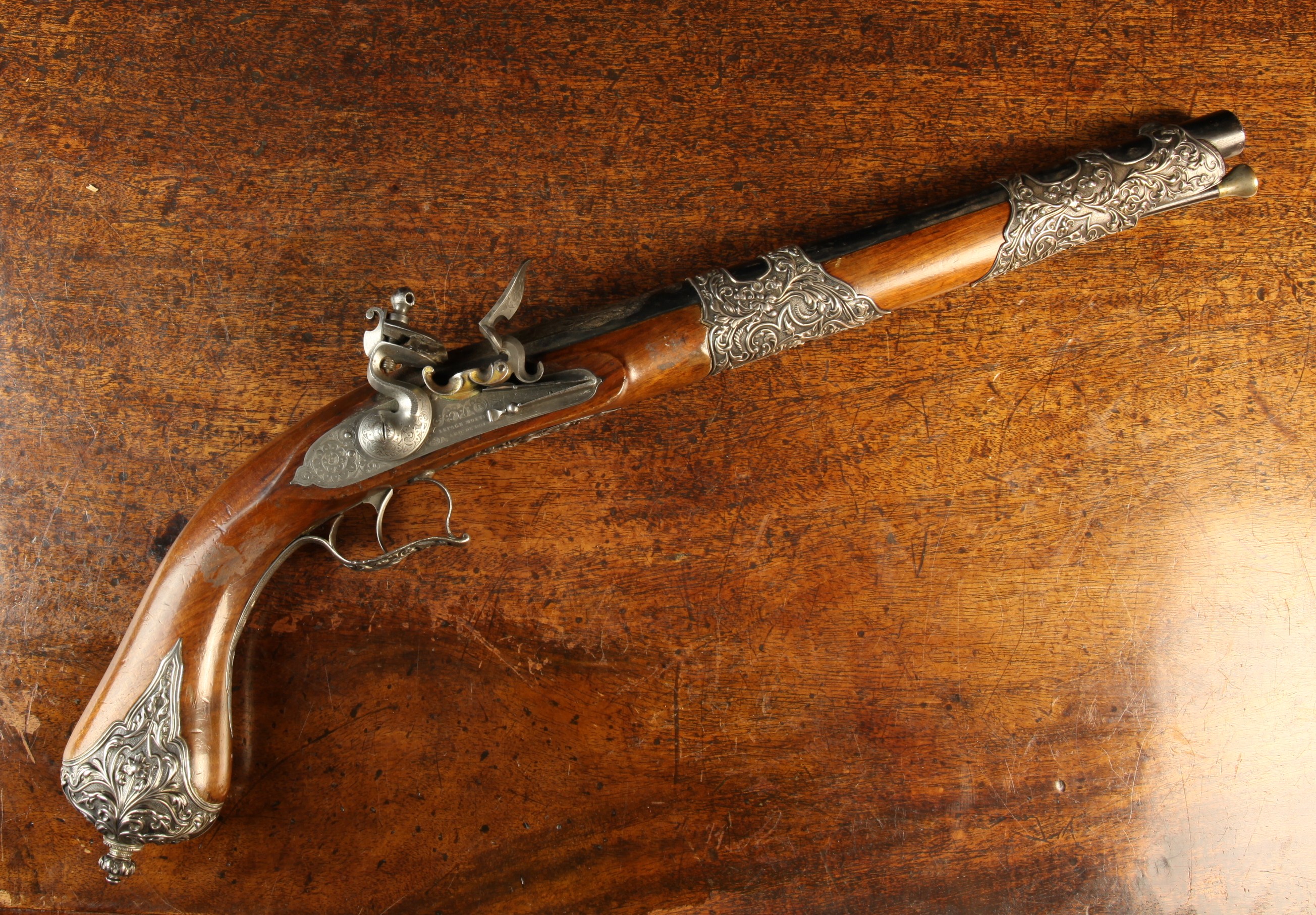 A Large Early 19th Century French Flintlock Pistol made for the North African Market. - Image 7 of 7