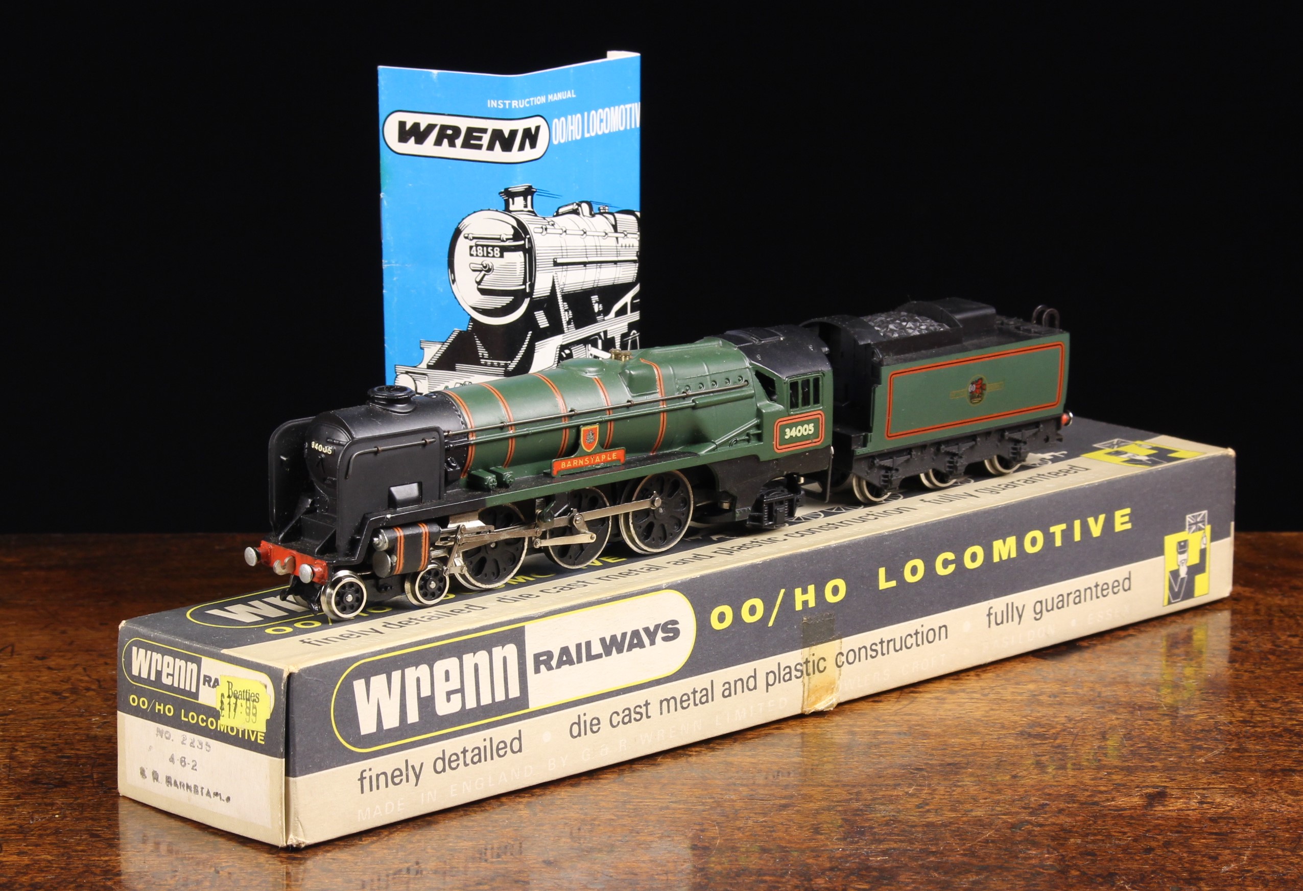 A Wrenn 00 Gauge Model Locomotive W2235 4-6-2 Green Bulleid West Country '34005 Barnstaple'. - Image 3 of 4