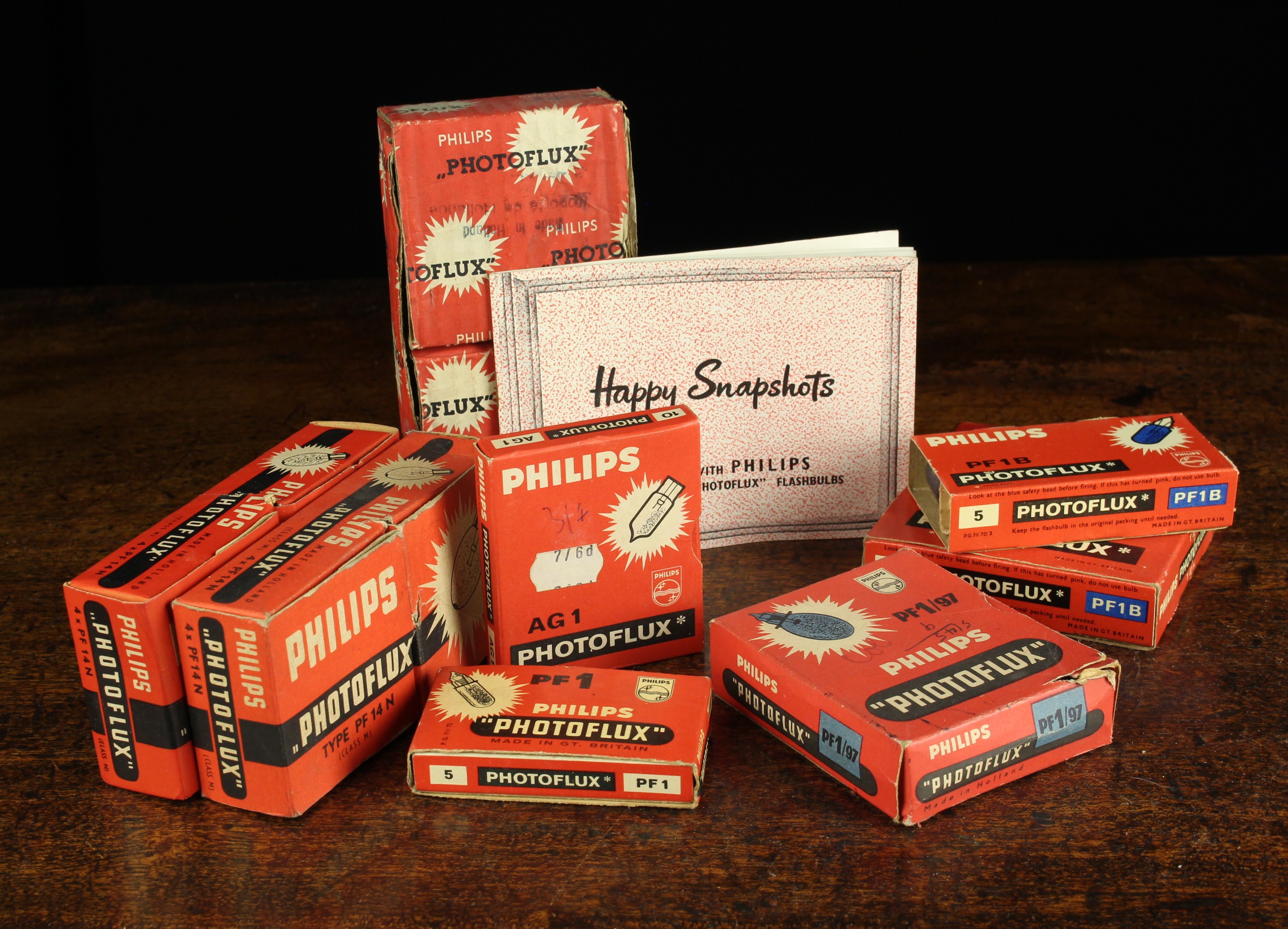 A Collection of Vintage Philips Photoflux Flash Bulbs, unused and in boxes; 7 x PF 14N (class M),