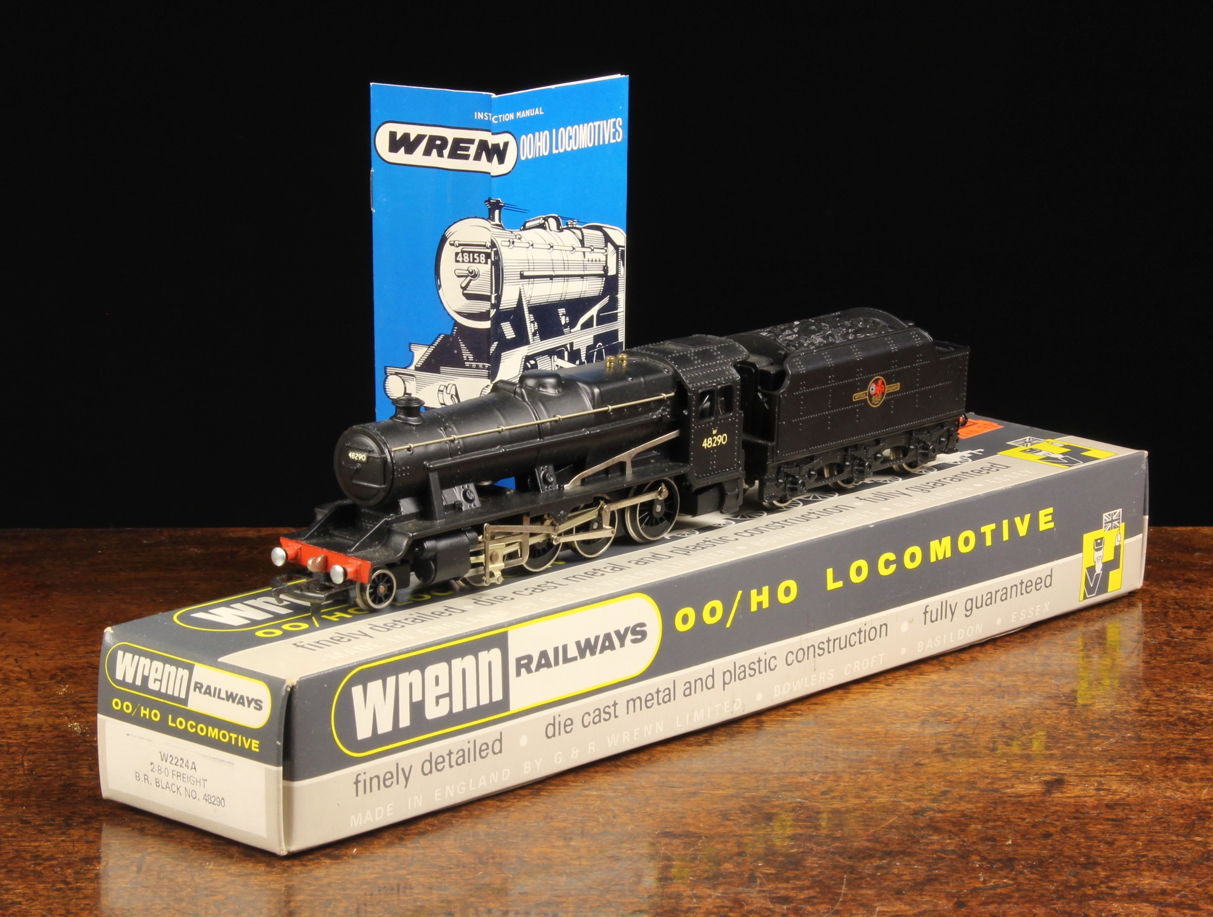 A Wrenn W2224A BR WARTIME BLACK 48290 Class 8F 2-8-0 Freight Locomotive,