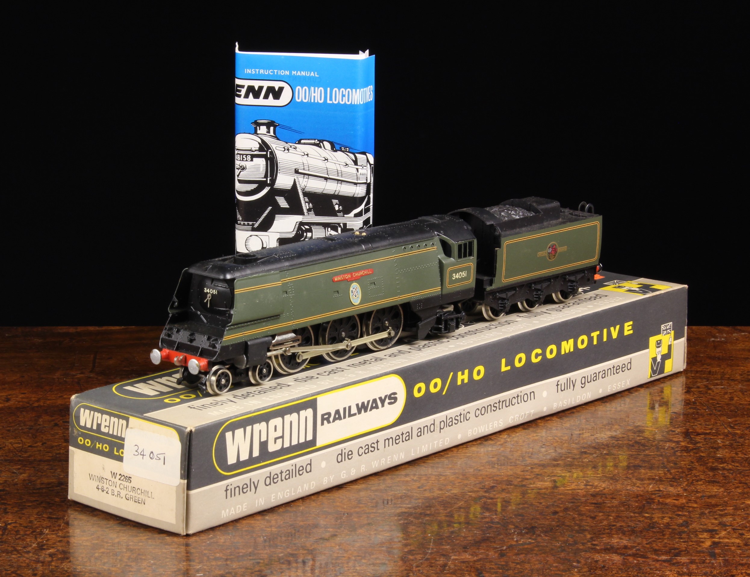 An Early Model Wrenn "Winston Churchill 34051" BR Green Streamlined Bulleid Pacific 4-6-2 Loco