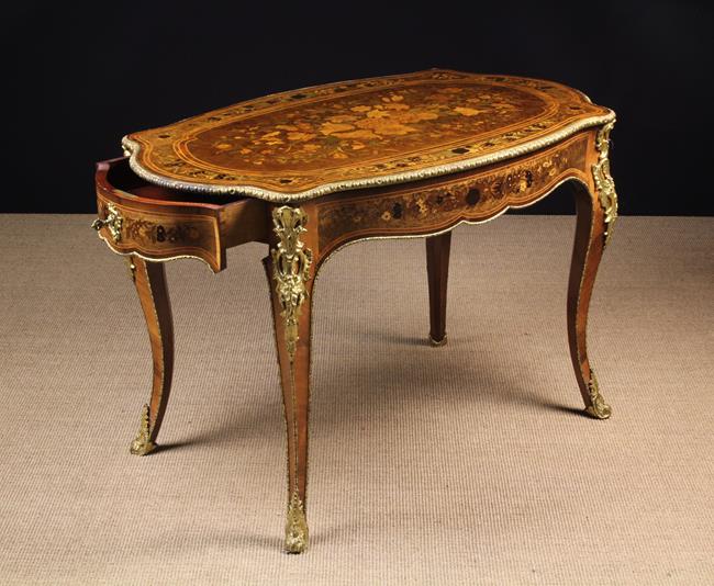 A Lovely Quality 19th Century Marquetry Centre Table with Louis XV influences. - Image 3 of 4