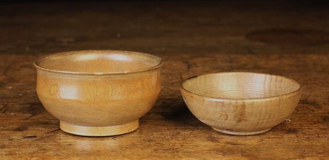 An 18th Century Sycamore Pole-Lathe Turned Drinking Bowl, with ogee sides, - Image 3 of 4