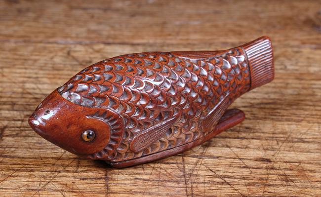 A Late 19th Century Treen Snuff Box in the form of a fish with chip carved scales, - Image 5 of 8