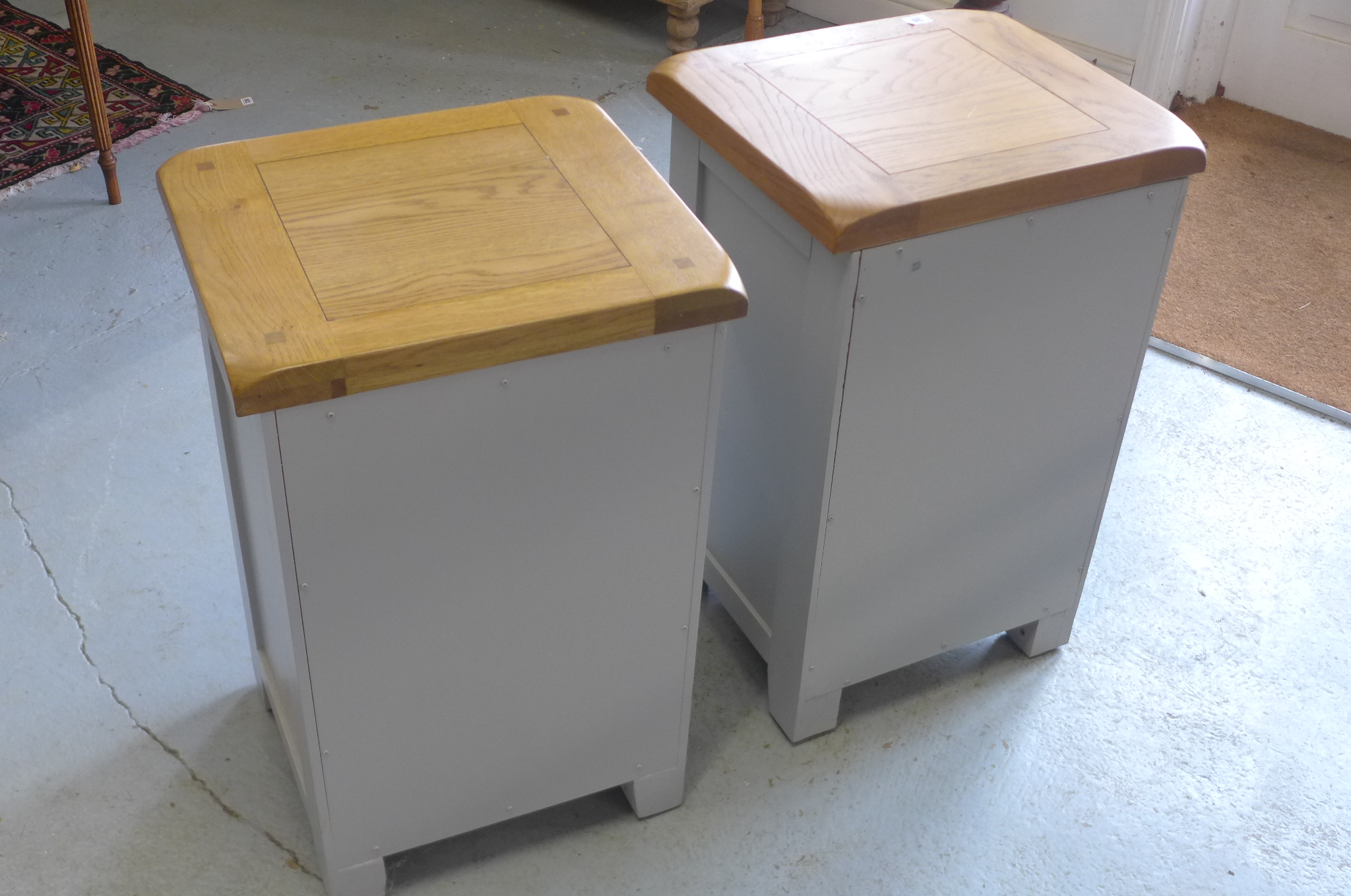 A pair of painted bedside tables, 45cm W x 40cm D x 72cm H - Image 3 of 3