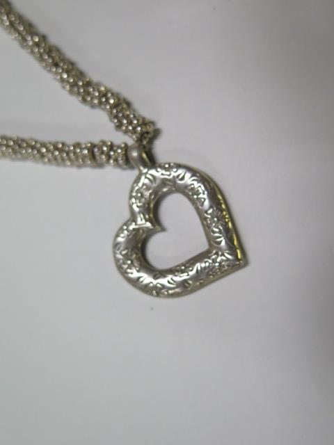 A silver Dower and Hall necklace consisting of multi bead links and large engraved heart pendant - - Image 2 of 4