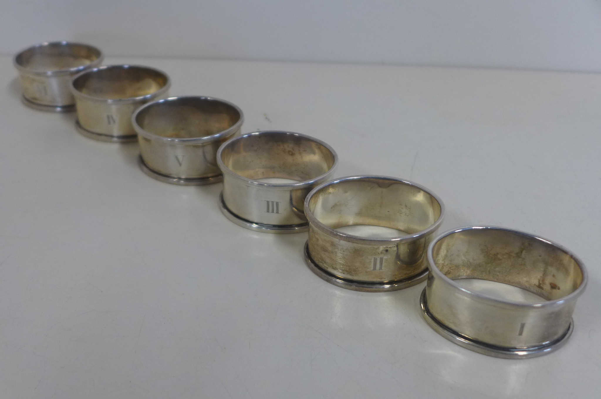 Six silver napkin rings, and a pair of napkin rings, approx 3.4 troy oz - Image 3 of 3