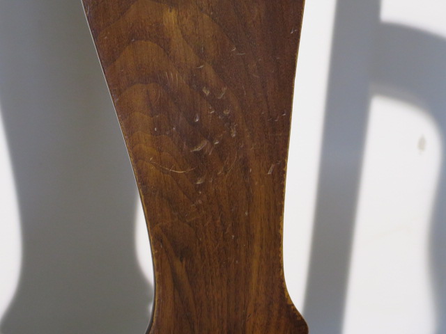 A 1920s walnut desk chair - Image 4 of 4