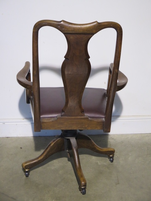 A 1920s walnut desk chair - Image 2 of 4