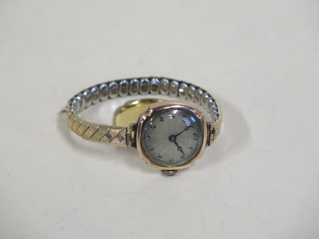 A 9ct manual wind wristwatch on a plated strap, total weight approx 20 grams, running in saleroom - Image 2 of 5