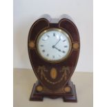 An Art Nouveau French mahogany inlaid mantle clock, 26cm tall, running order