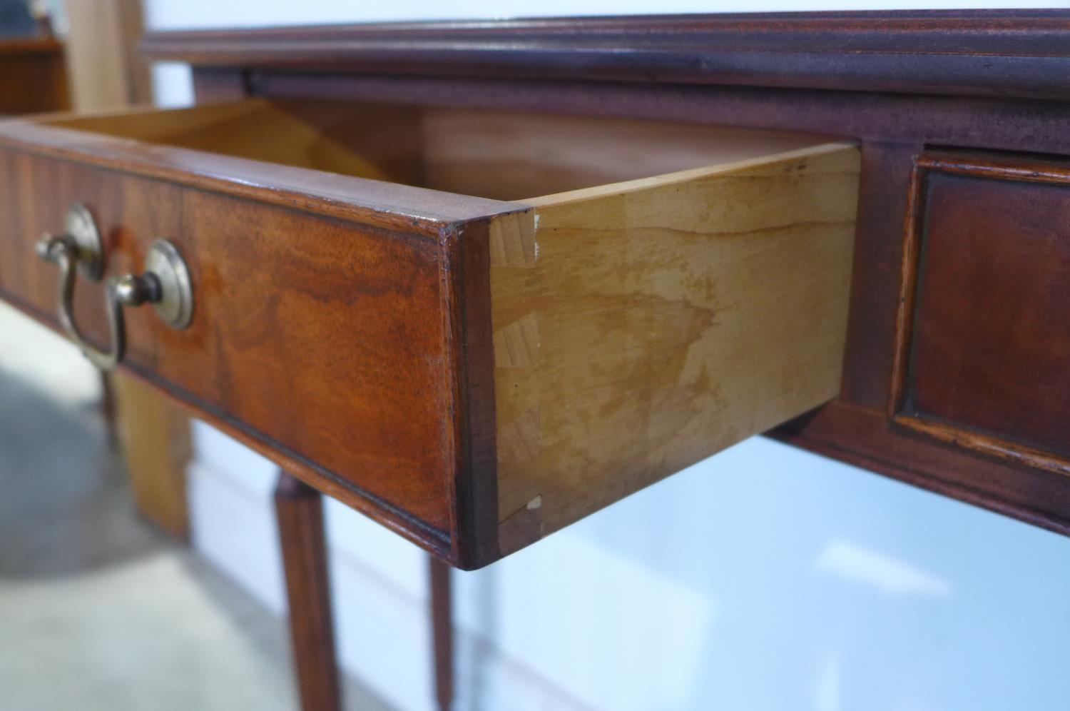 A mahogany two drawer D-end side table cross banded in yew wood, standing on tapered turned and - Image 4 of 4