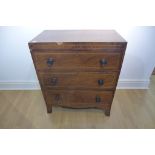 A Georgian mahogany three drawer chest, on splayed bracket feet - 89cm tall x 77cm x 44cm