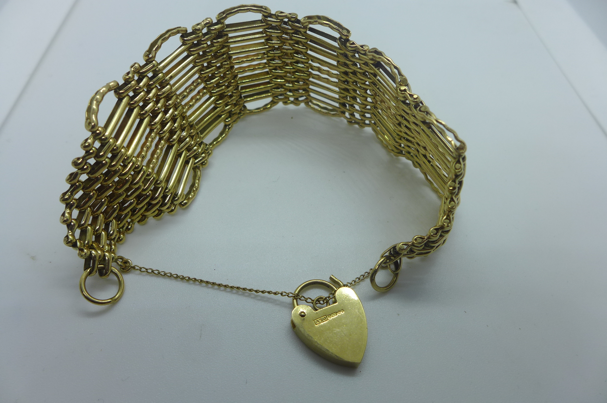 A 9ct yellow gold gatelink bracelet, approx 44.4 grams, in good condition - Image 2 of 2