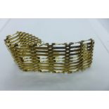 A 9ct yellow gold gatelink bracelet, approx 21.9 grams, in good condition