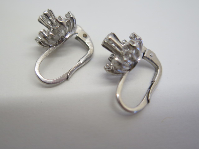 A pair of 18ct white gold cluster diamond earrings, 10mm wide, approx 3 grams, in good condition - Image 4 of 4