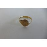 A hallmarked 9ct gold signet ring, size Y/Z approx 3.3 grams