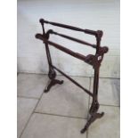 A mahogany towel rail, 90cm tall x 73cm