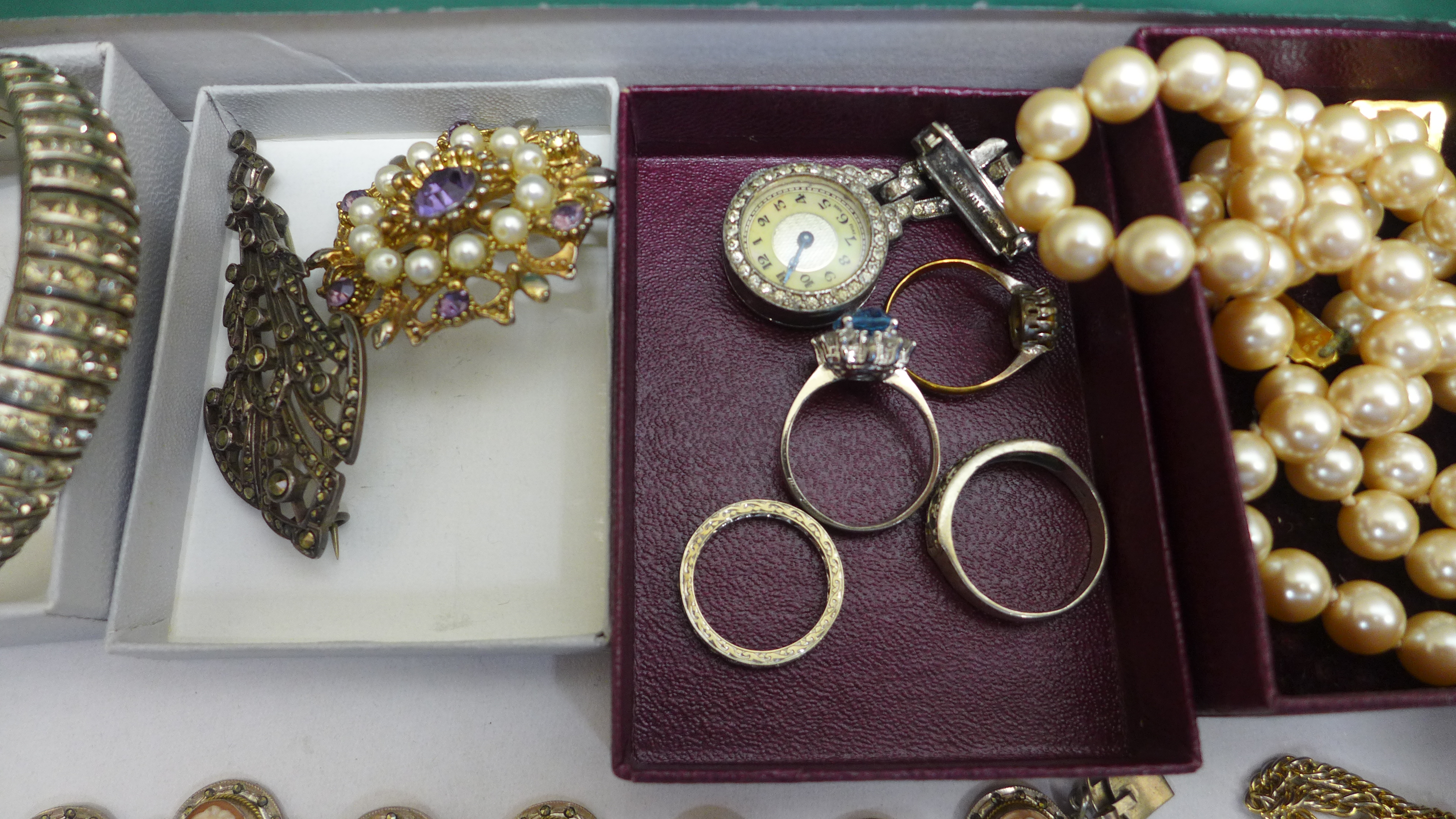 A collection of vintage costume and silver jewellery to include rings, necklaces, nurses buckle etc - Image 2 of 4