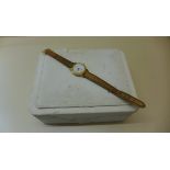 An 18ct yellow gold Jaeger-LeCoultre ladies Odysseus No 190 quartz wristwatch, case 25mm wide with