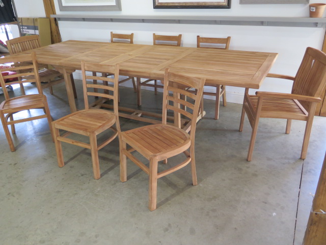 New boxed teak. Extending dining table with 2 fold out leaves. Extends from 186 cm to 297 cm x 110 - Image 2 of 2