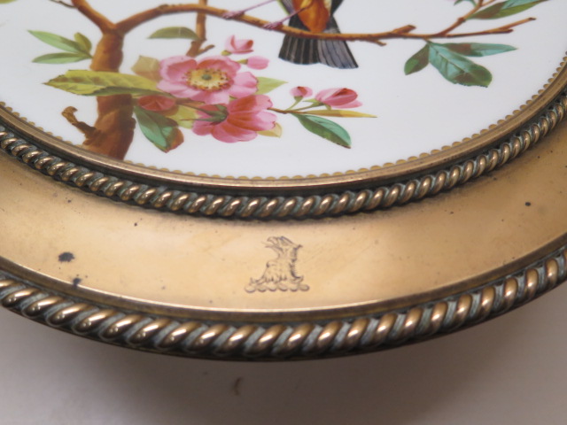 A 19th century bird decorated bronze and porcelain tazza with a crest, 10cm tall x 33cm diameter - Image 2 of 4