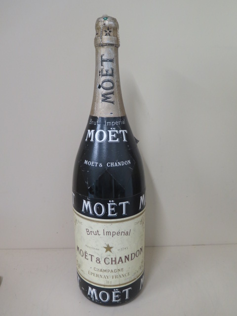 A Moet & Chandon jeraboam 300cl bottle of champagne, unopened