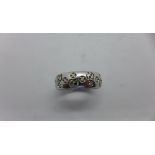 An 18ct white gold Gucci ICON band ring, size N, approx 2.7 grams, in generally good condition