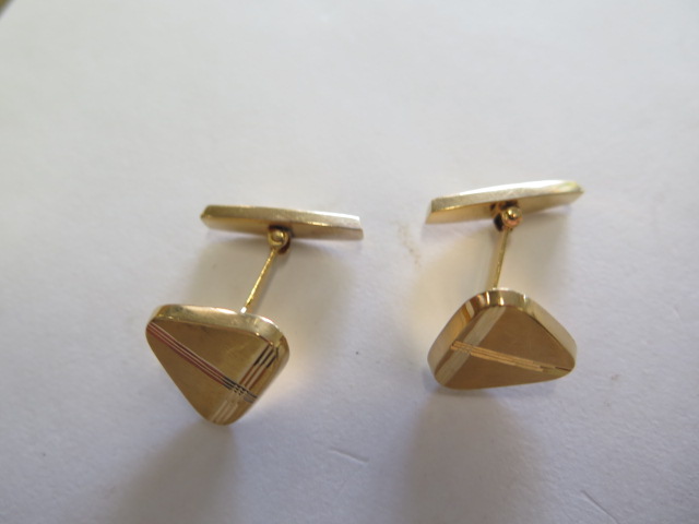 A pair of continental 18ct cufflinks and three hallmarked 18ct studs, total weight approx 12.8grams - Image 2 of 6