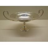 A silver twin handled sweetmeat dish on stand, London 1900/1 Thomas Walter and Henry Holland, 11cm