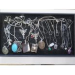 A collection of assorted silver and other jewellery including a malachite pendant