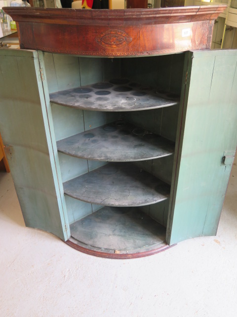 A Georgian mahogany bowfronted corner cupboard, 111cm tall, 75cm wide - Image 2 of 7