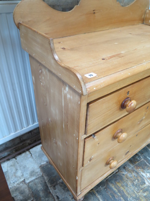 A Victorian stripped pine 4 drawer chest with a galleried top, 98cm x 87cm x 43cm - Image 4 of 4