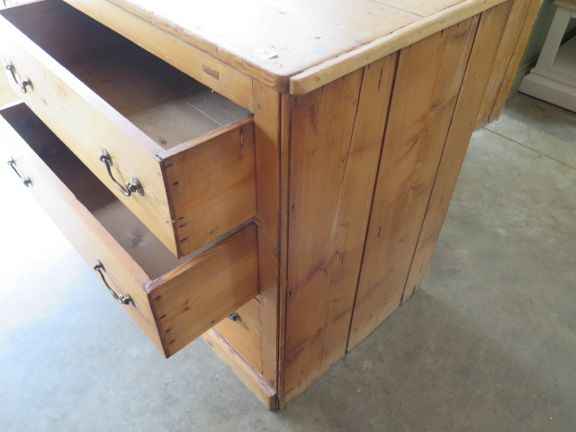 A stripped pine bank of 6 drawers, 83cm tall x 137cm x 55cm - Image 2 of 4