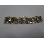 A hallmarked 9ct yellow gold gate link bracelet, approx 12.4 grams, approx 18cm long, in generally