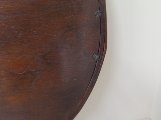 An early 1900s mahogany oval twin handle tray with a shaped rim, 71cm x 58cm - Image 3 of 4