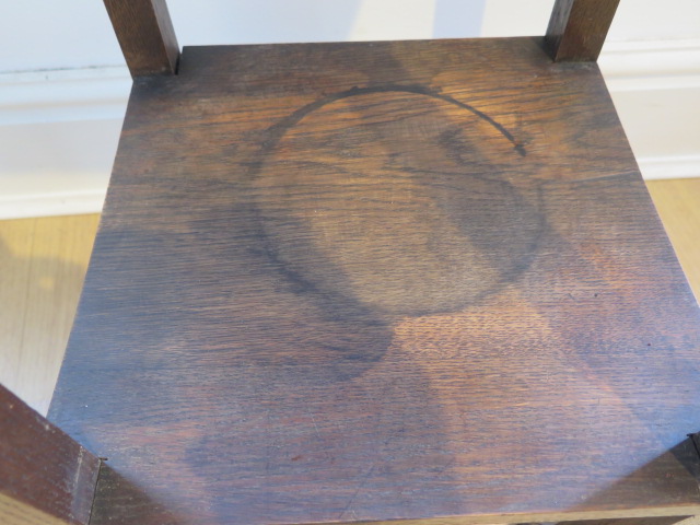 An oak Arts and Craft plant stand with copper banding, 93cm tall x 33cm square, some water - Image 4 of 6