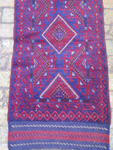 A new hand knotted woollen Meshwani runner, 2.47m x 0.6m - Image 2 of 2