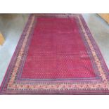 A hand knotted woollen Araak rug, 3m x 2.10m, in good condition